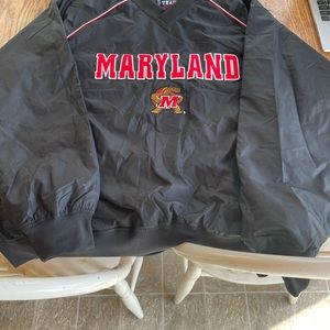 University of Maryland crew neck pullover, Excellent condition, men large, Black